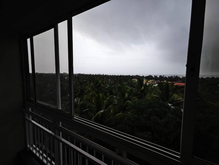 Sea Facing 2Bhk, Vatika Appartement Mangalore Buitenkant foto