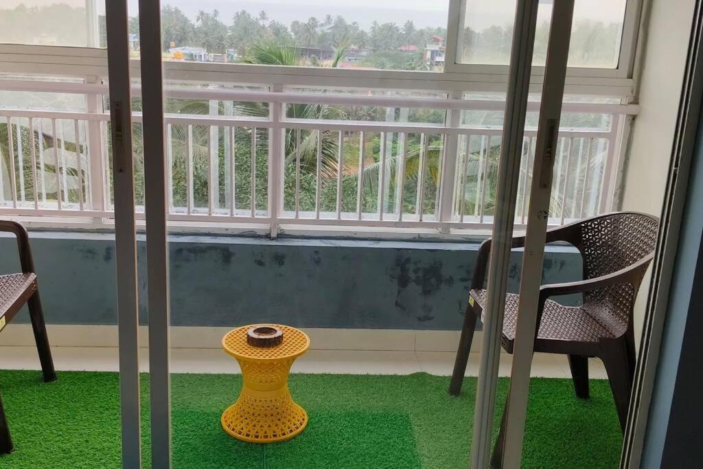 Sea Facing 2Bhk, Vatika Appartement Mangalore Buitenkant foto